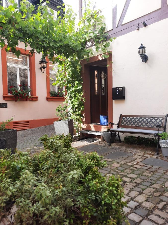 Апартаменты Kleine Altstadt Oase Бернкастель-Кюс Экстерьер фото
